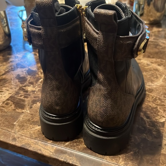 Mk 🤩 - Picture 5 of 6